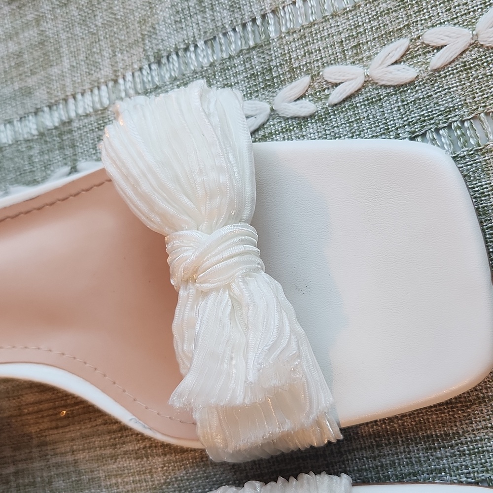 White Bow Knot Chunky Block Heeled Ankle Sandals, Open Toe, 10 - Picture 7 of 16